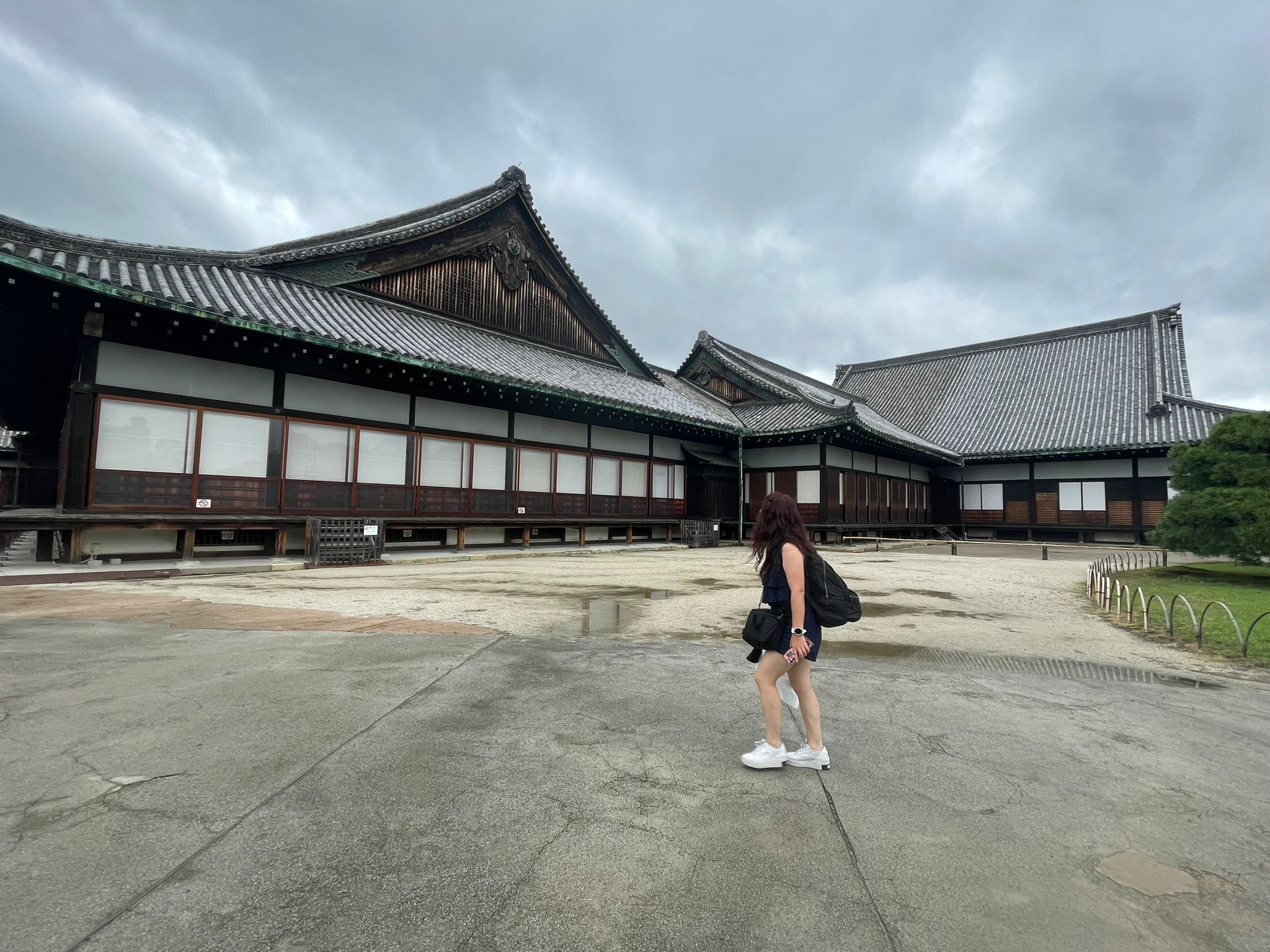 Tianyu visiting traditional architecture in Japan